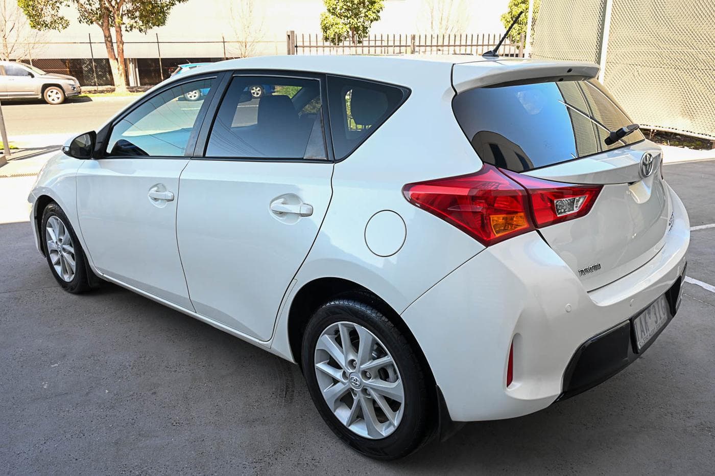 2013 Toyota Corolla Ascent Sport — photograph 7 of 22