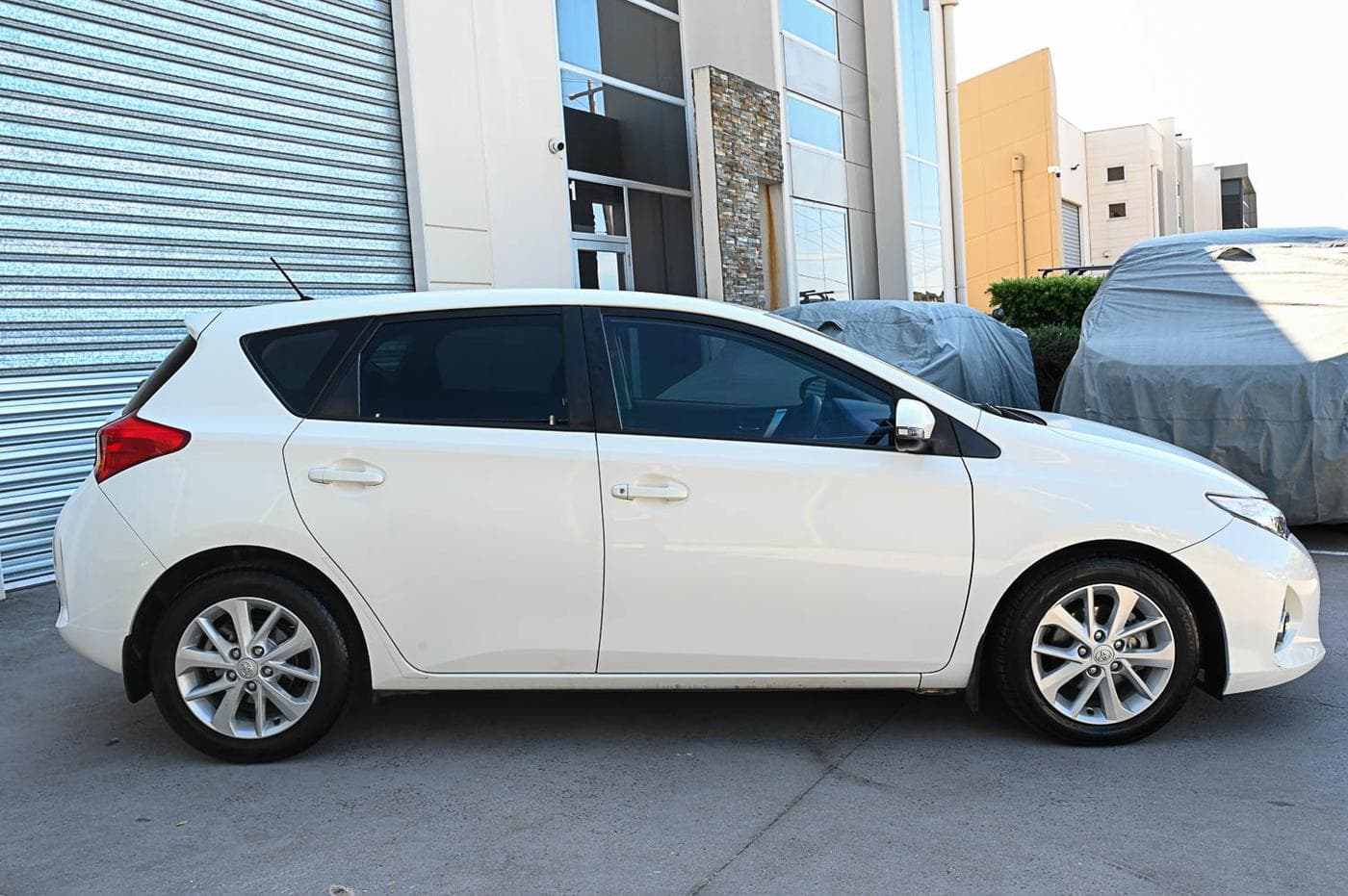 2013 Toyota Corolla Ascent Sport — photograph 12 of 22
