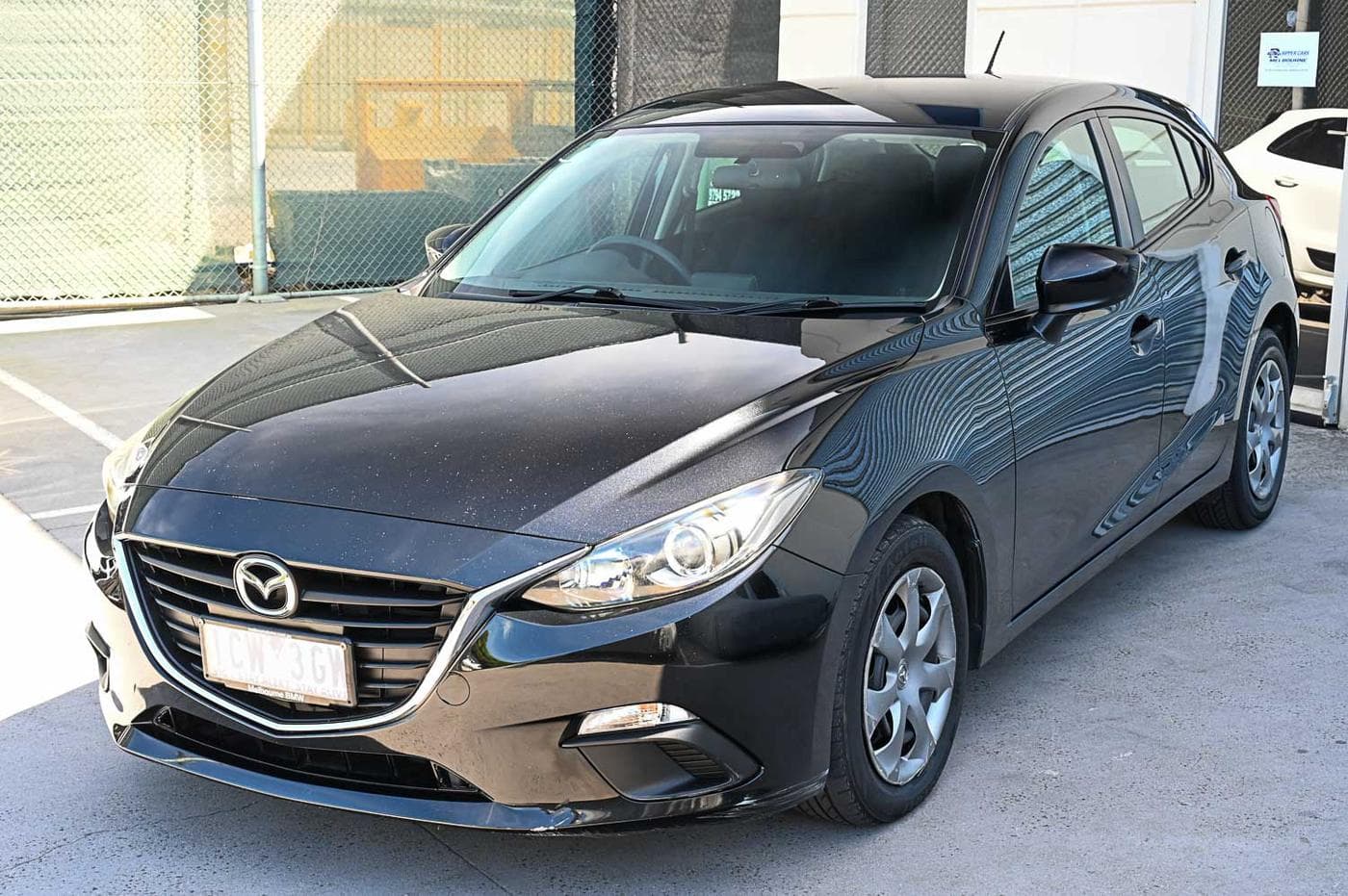 2014 Mazda 3 Neo — photograph 4 of 23
