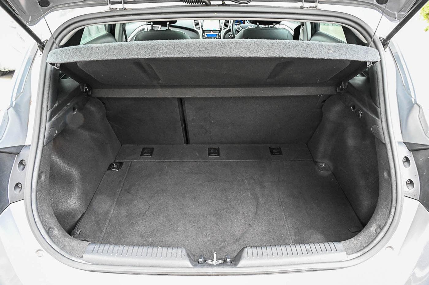 2014 Hyundai i30 Premium — photograph 11 of 26