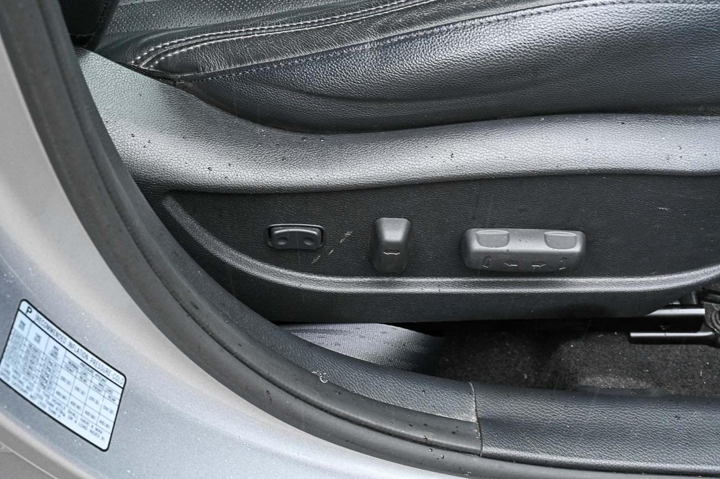 2014 Hyundai i30 Premium — photograph 16 of 26