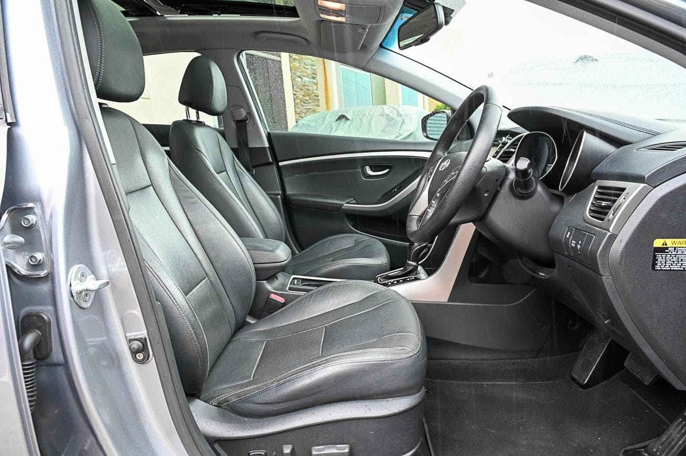 2014 Hyundai i30 Premium — photograph 17 of 26