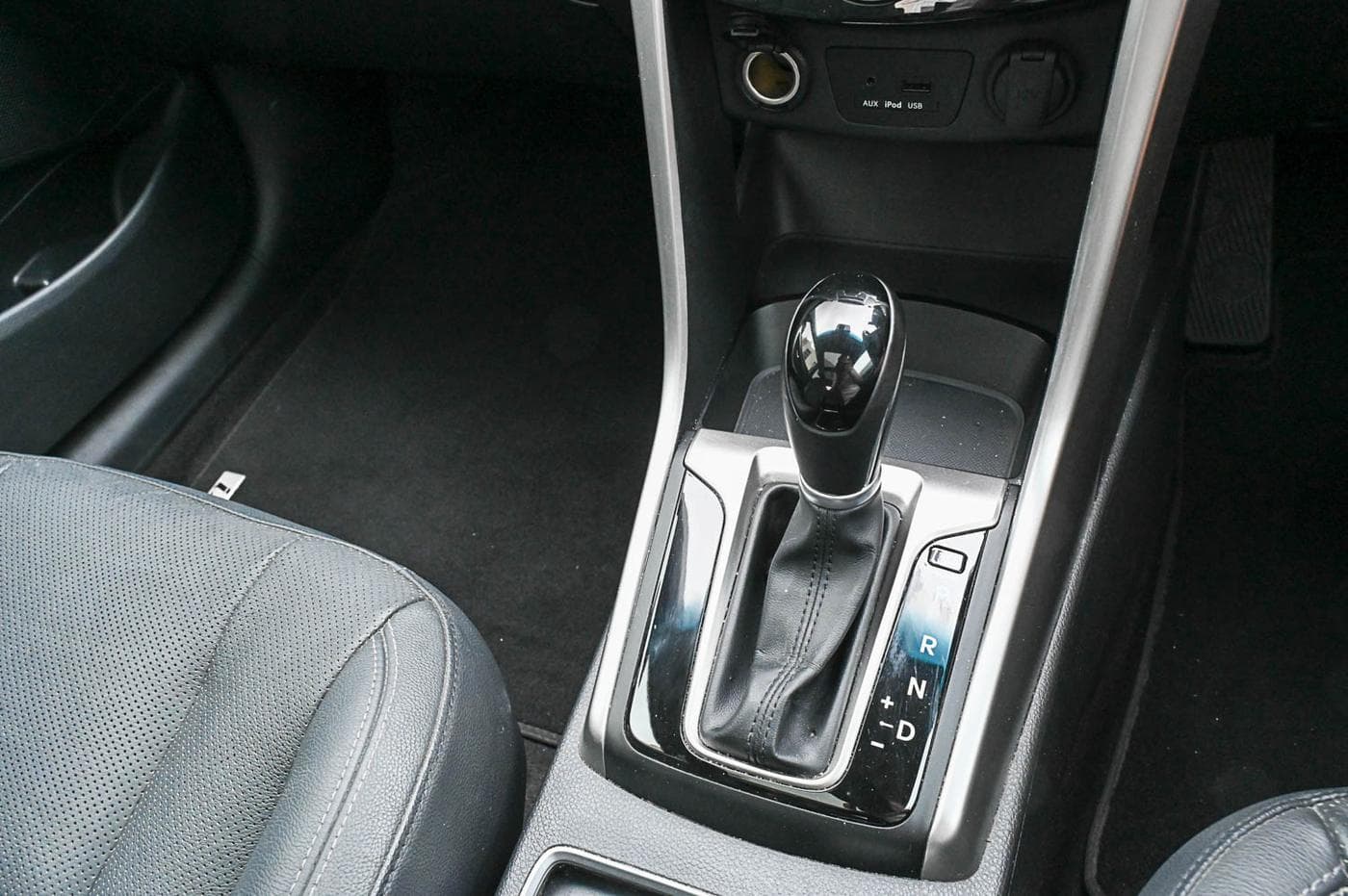 2014 Hyundai i30 Premium — photograph 19 of 26