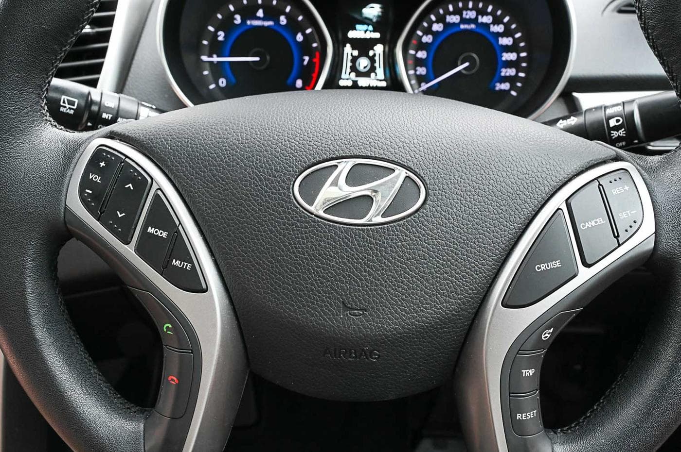 2014 Hyundai i30 Premium — photograph 22 of 26