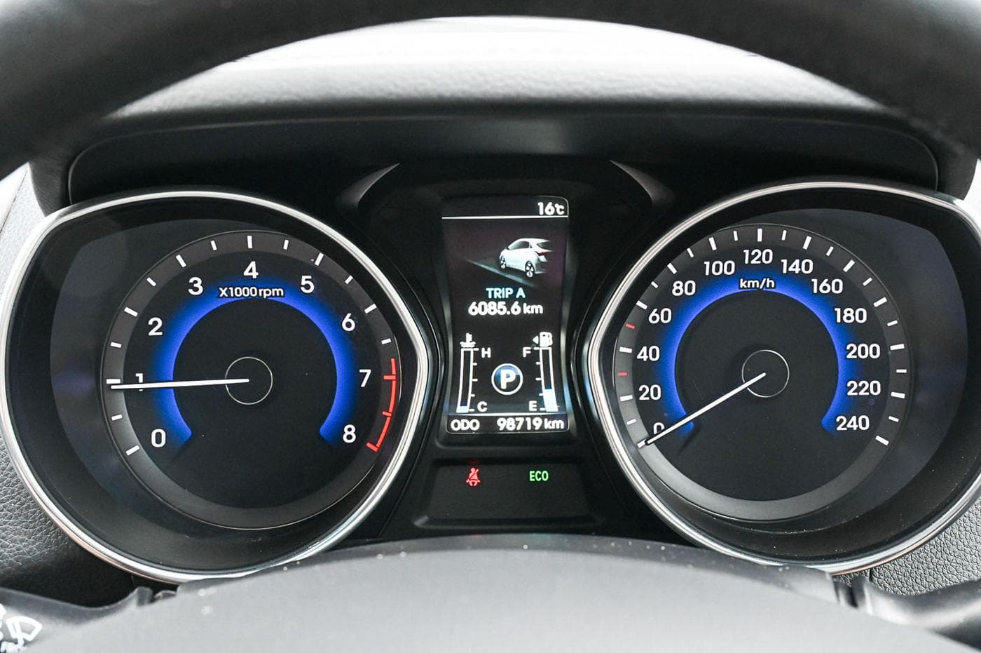 2014 Hyundai i30 Premium — photograph 23 of 26