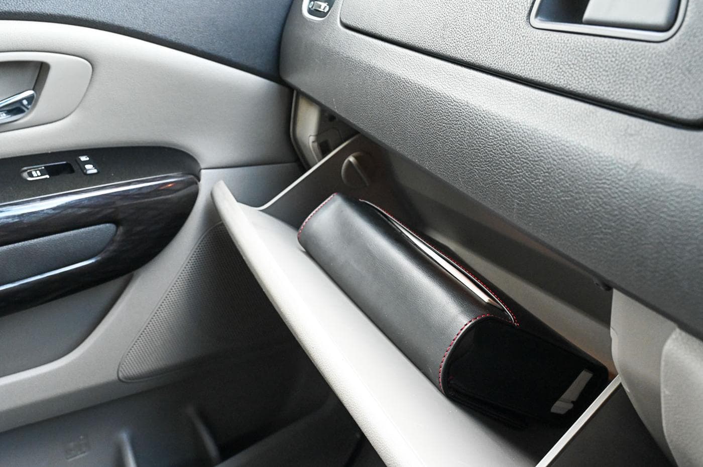 2016 Kia Carnival Platinum CRDi — photograph 33 of 33