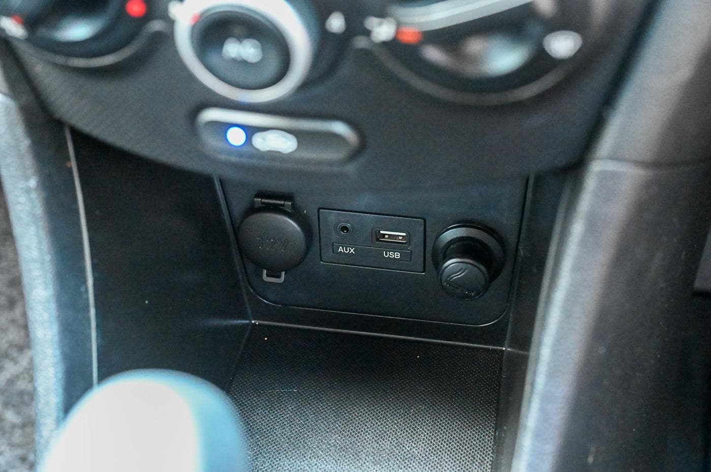 2014 Hyundai Accent Active — photograph 19 of 22