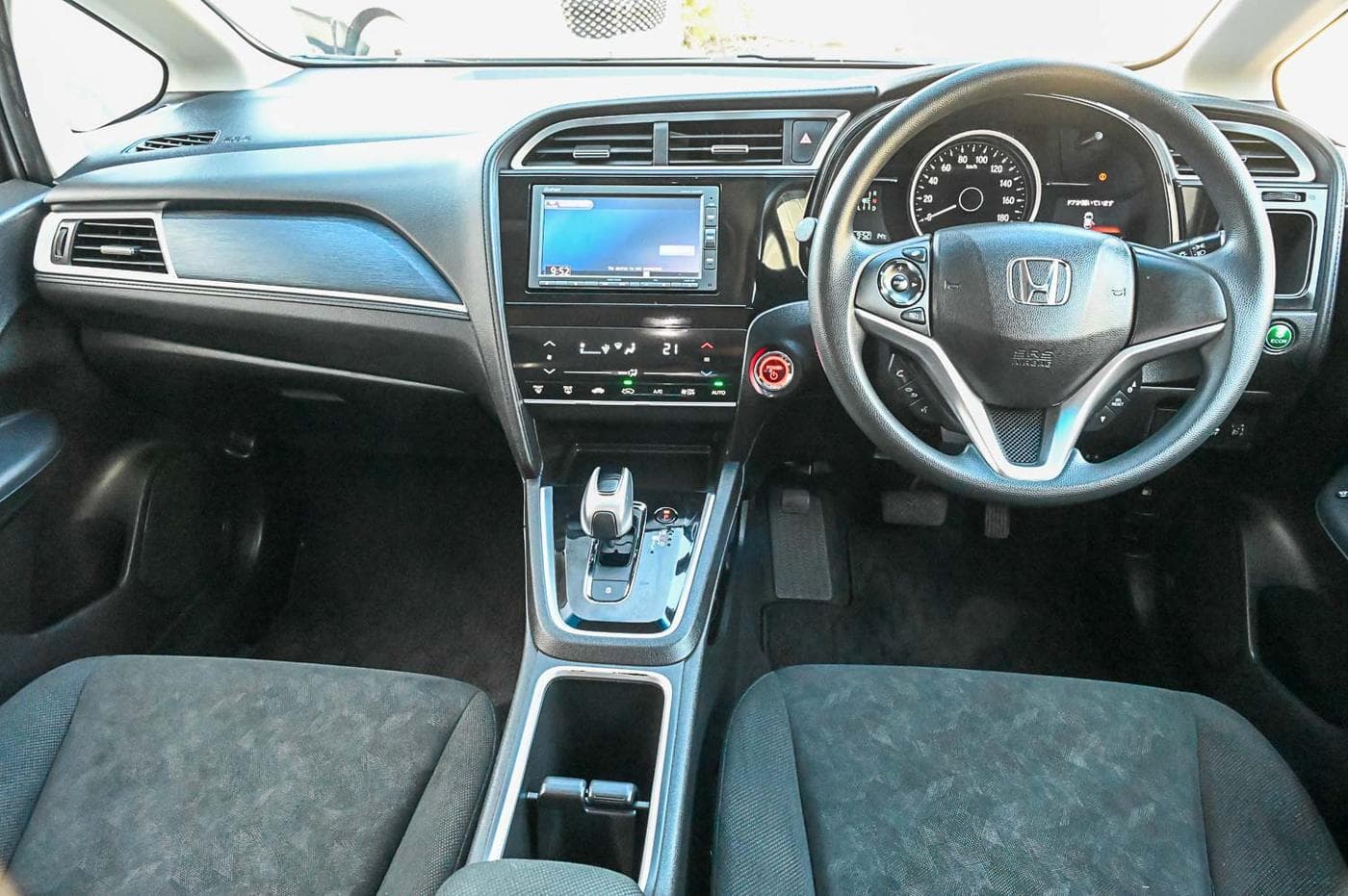 2018 Honda Shuttle — photograph 16 of 29