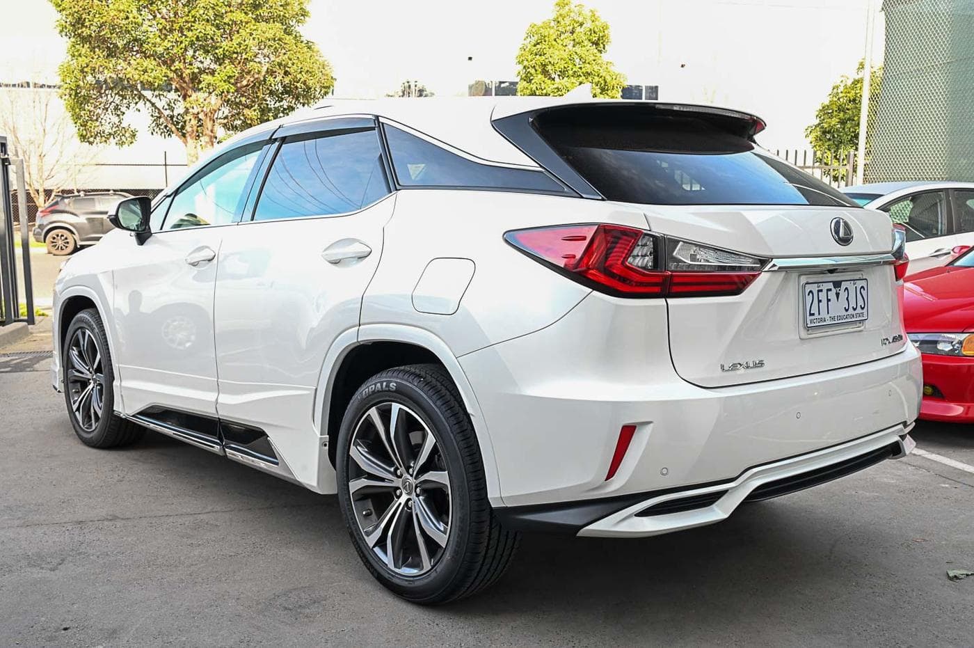 2017 Lexus RX450h — photograph 9 of 35