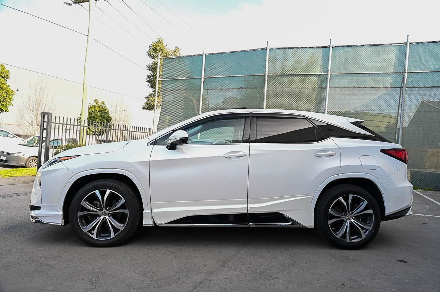 2017 Lexus RX450h — photograph 10 of 35
