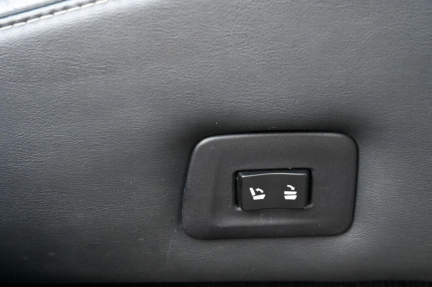 2017 Lexus RX450h — photograph 19 of 35