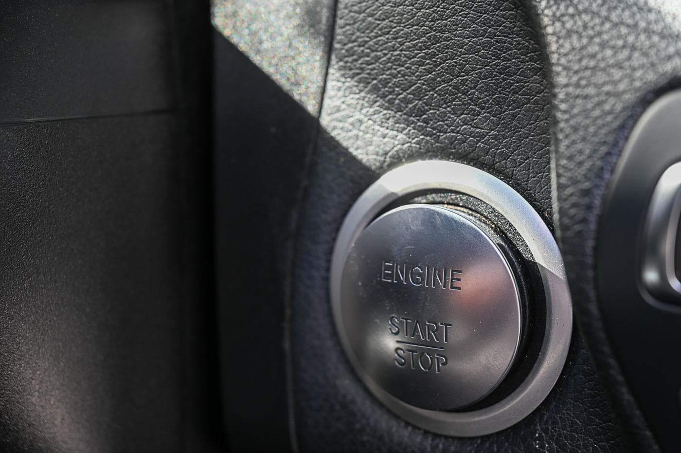 2014 Mercedes-Benz C-Class C200 — photograph 19 of 27