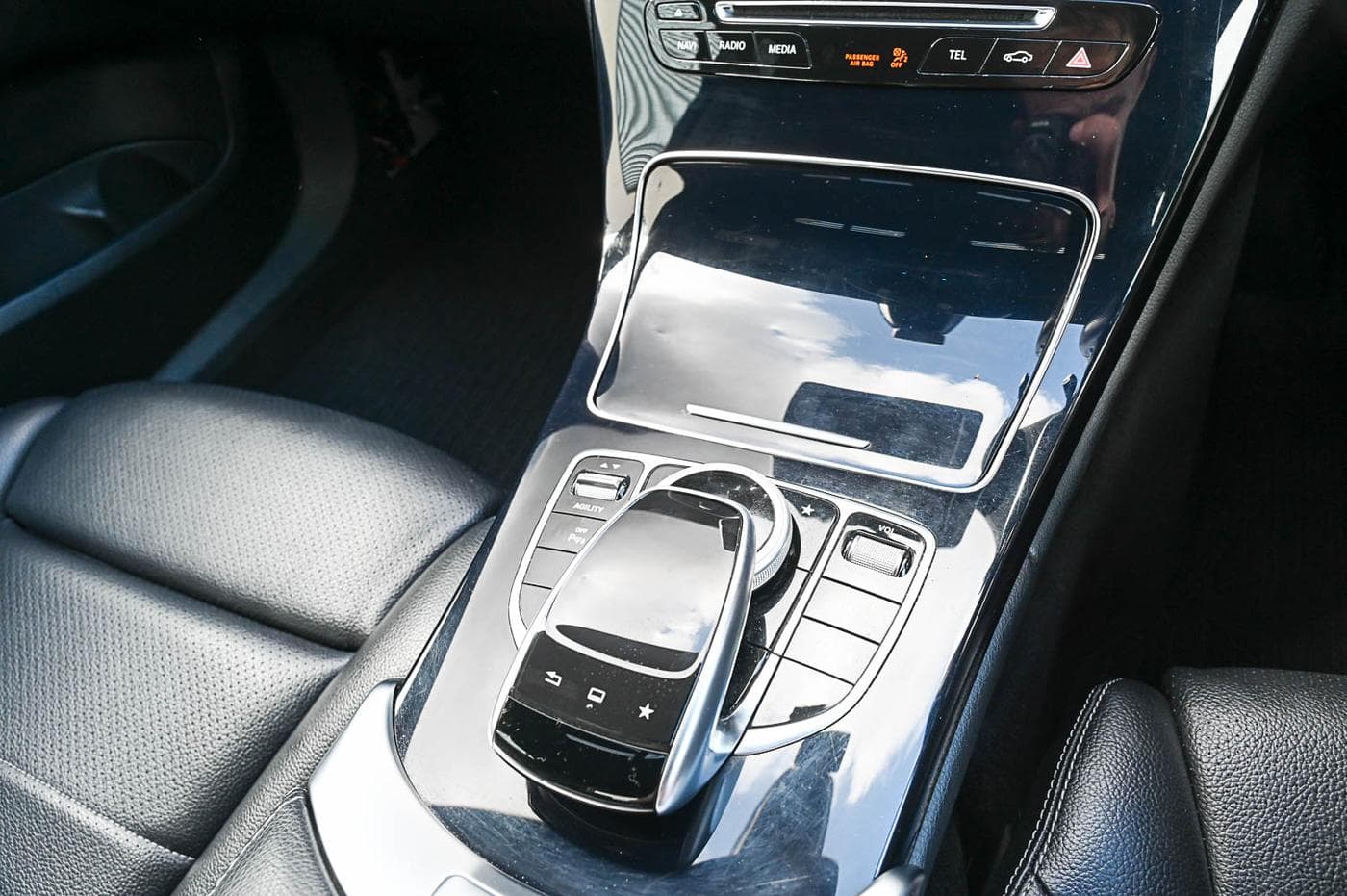 2014 Mercedes-Benz C-Class C200 — photograph 20 of 27