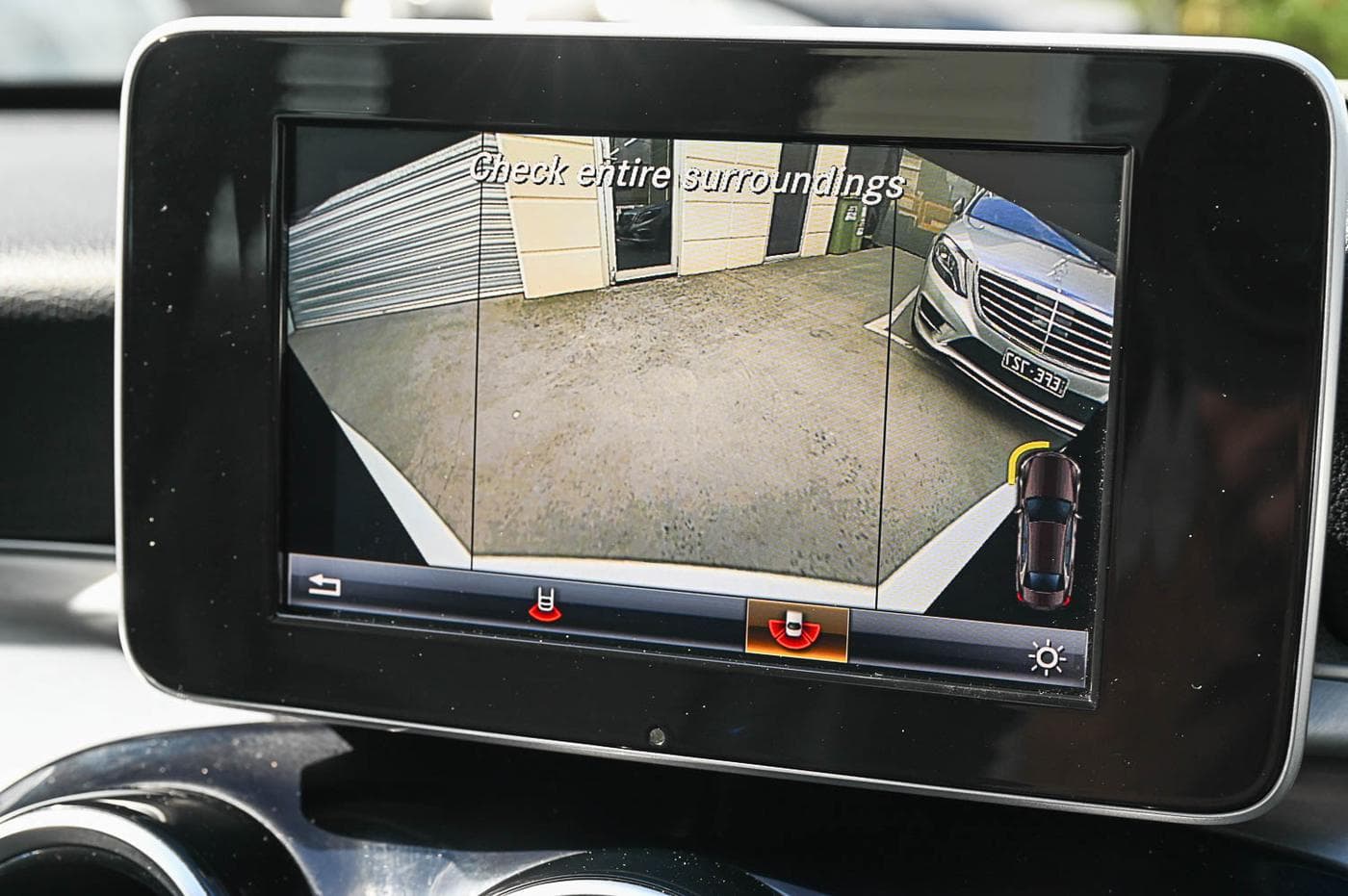 2014 Mercedes-Benz C-Class C200 — photograph 26 of 27