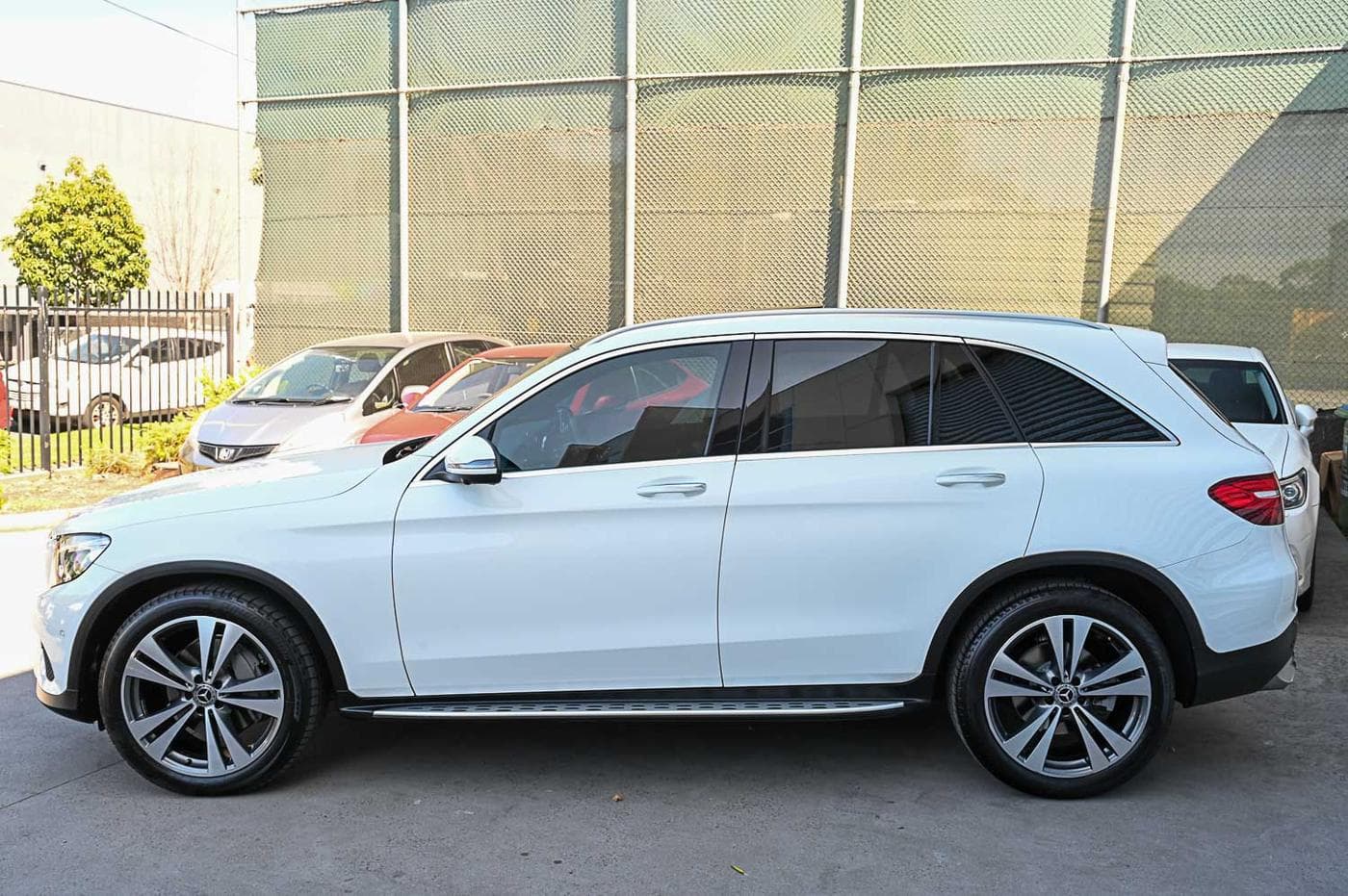 2017 Mercedes-Benz GLC-Class GLC250 4MATIC — photograph 7 of 32