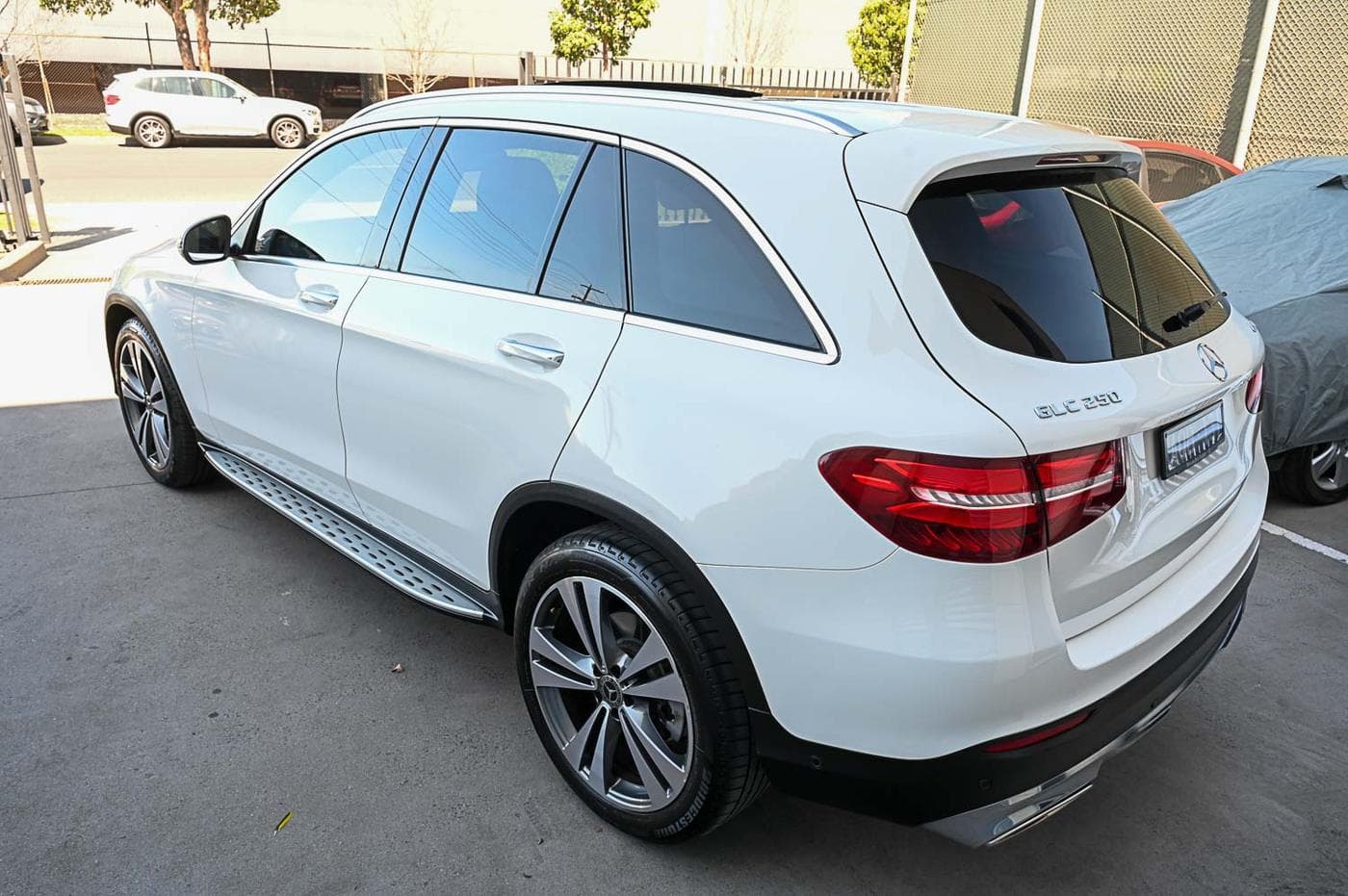 2017 Mercedes-Benz GLC-Class GLC250 4MATIC — photograph 13 of 32