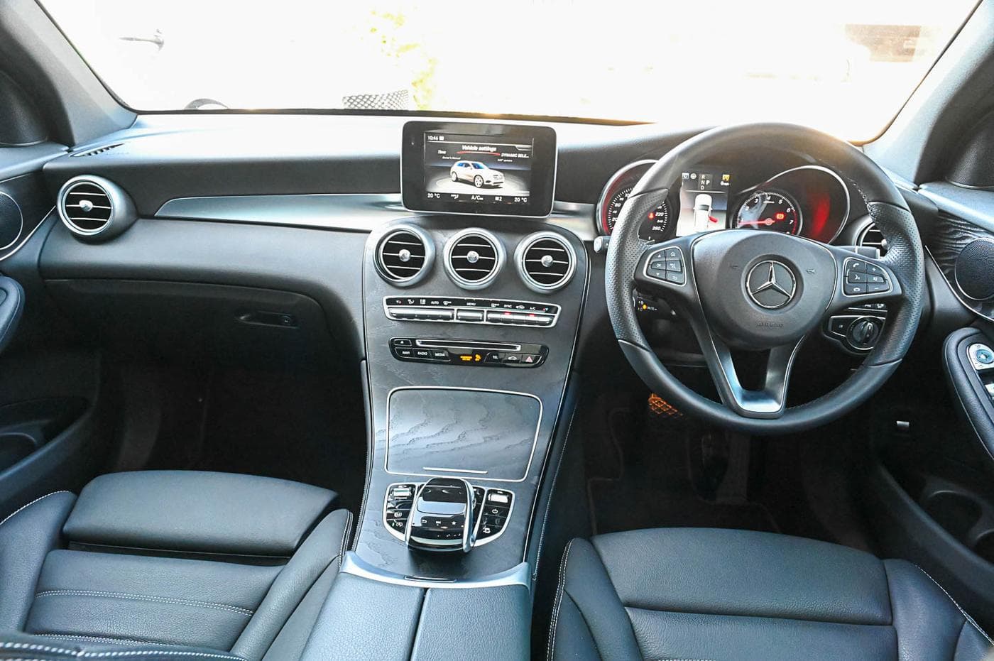2017 Mercedes-Benz GLC-Class GLC250 4MATIC — photograph 19 of 32