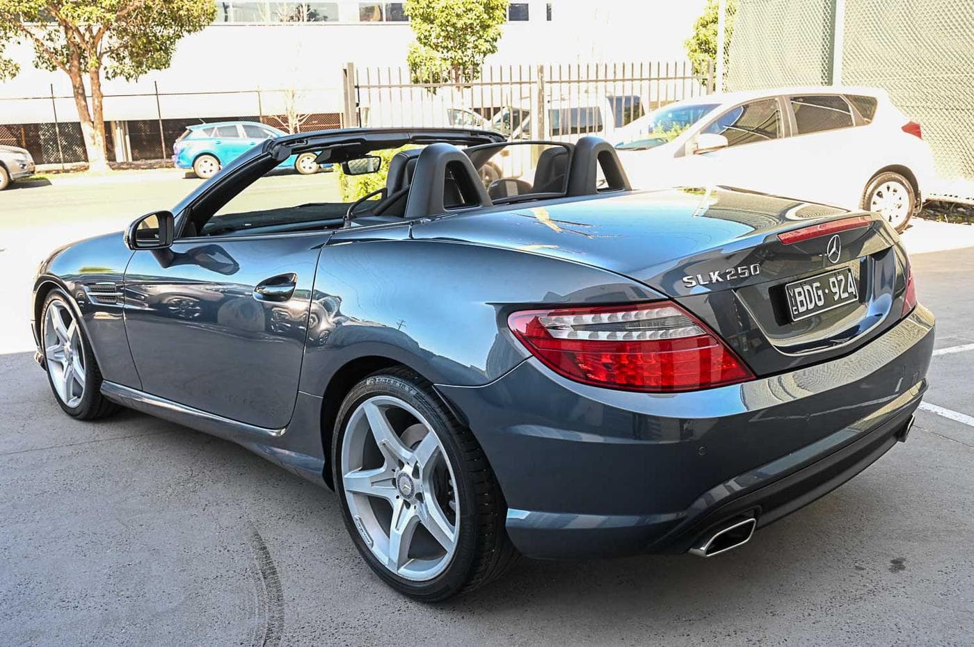 2013 Mercedes-Benz SLK-Class SLK250 — photograph 7 of 29