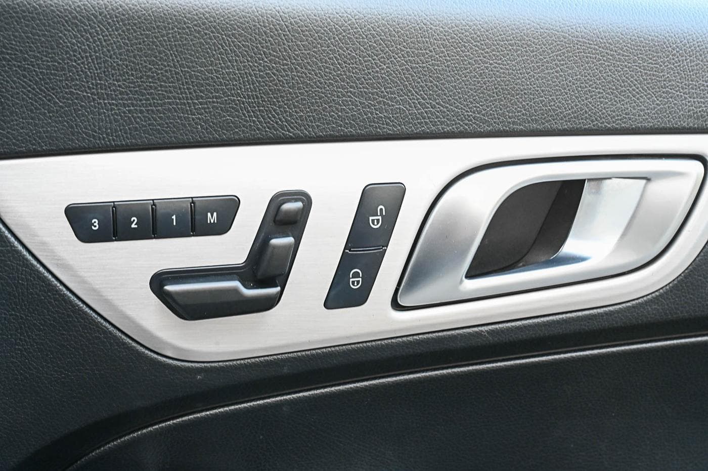 2013 Mercedes-Benz SLK-Class SLK250 — photograph 16 of 29