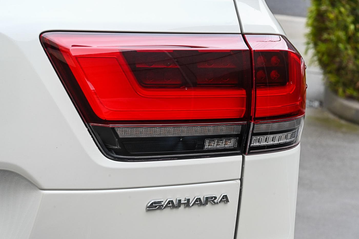 2025 Toyota LandCruiser Sahara — photograph 11 of 37