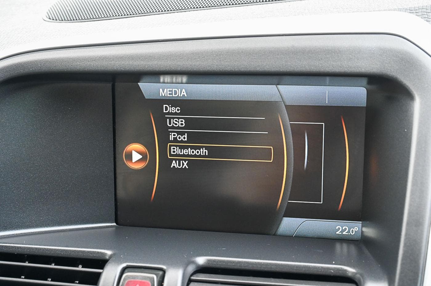 2012 Volvo XC60 D5 R-Design — photograph 28 of 31